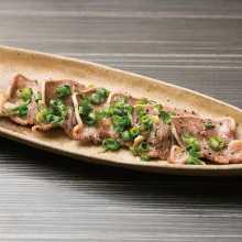 Salted pork tongue with green onions