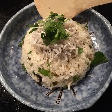 Boiled whitebait rice bowl