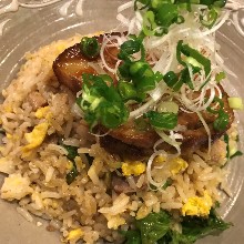 Fried rice with simmered cubed meat