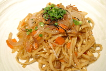Yakisoba noodles with sauce