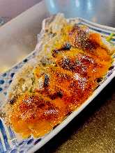 Grilled oysters with sea urchin sauce