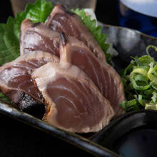 Seared skipjack tuna