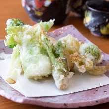 Assorted tempura