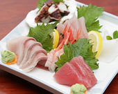 Assorted sashimi