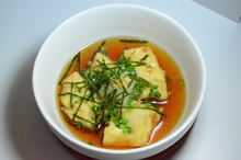 Deep-fried tofu in broth