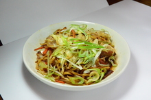 Yakisoba noodles with sauce