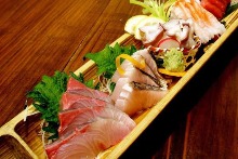 Assorted sashimi