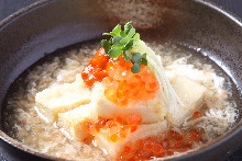 Deep-fried tofu in broth