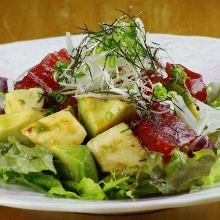 Tuna and avocado salad