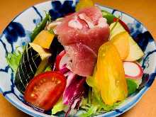 Seasonal vegetable salad