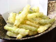 Asparagus tempura