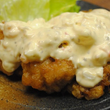 Fried chicken with vinegar and tartar sauce