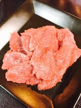 Grilled beef tongue