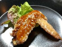 Fried locally raised chicken wing (Sweet and Spicy or Plain)