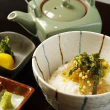 Kaisen chazuke (seafood and rice with tea)