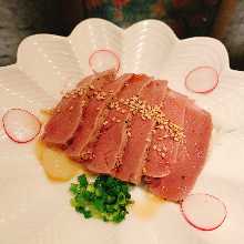 Slow-cooked beef liver sashimi