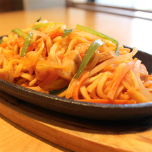 Yakisoba noodles