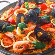 Seafood paella