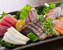 Assorted sashimi