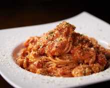 Creamy chicken and tomato pasta