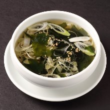 Wakame seaweed soup