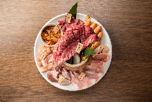 4,378 JPY Set (8 Items)