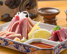 Assorted sashimi