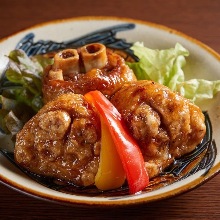 Deep-fried pork trotters