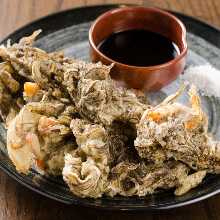 Mozuku seaweed tempura