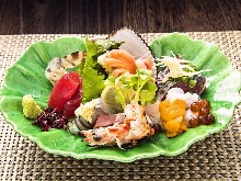 Assorted sashimi