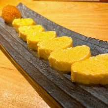 Japanese-style rolled omelet