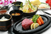 4,400 JPY Course (7 Items)