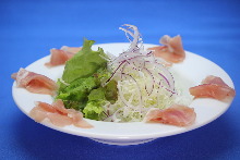 Raw ham salad