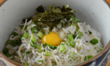 Shirasu chazuke (whitebait and rice with tea)