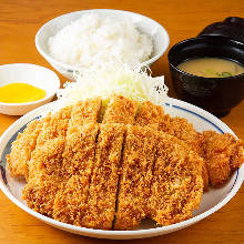 Pork cutlet and chicken cutlet meal