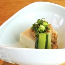 Green onions and koya (freeze-dried) tofu with meat and miso sauce