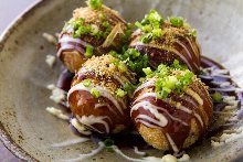 Takoyaki (octopus balls)