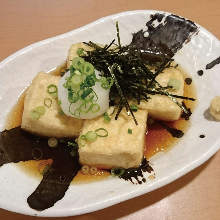 Deep-fried tofu in broth