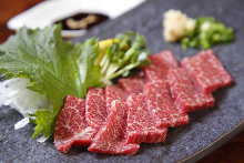 Fatty horse meat sashimi