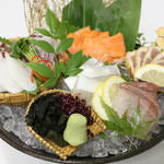 Assorted sashimi