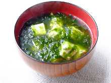 Sea lettuce miso soup