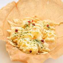 Fried shrimp dressed with mayonnaise