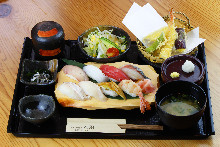 Sushi meal set