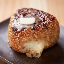 Grilled rice ball