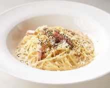 Carbonara with truffle