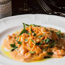 Tomato cream sauce pasta with shrimp