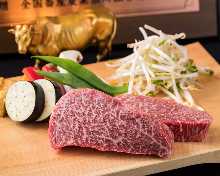5,980 JPY Course (8 Items) 5,980 JPY Course (8 Items)