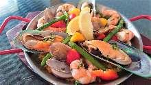 Seafood paella