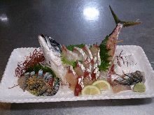 Live horse mackerel sashimi
