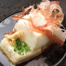 Deep-fried tofu in broth